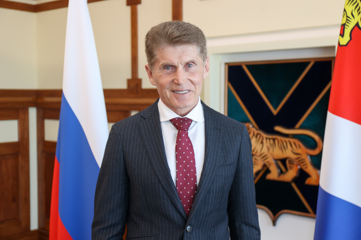 Поздравление Губернатора Приморского края Олега Кожемяко с Днём молодёжи.